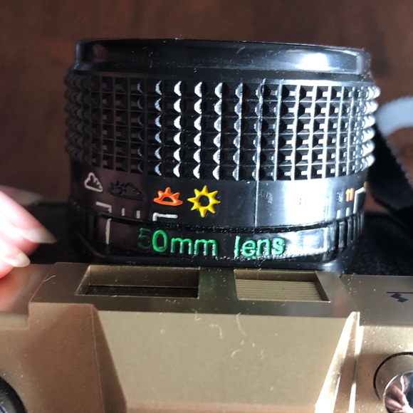 Caesars Vintage Camera - Picture 8 of 12